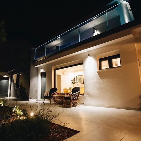 Villa Magna - Seaside Villa With Pool And Sauna Τρογκίρ Εξωτερικό φωτογραφία